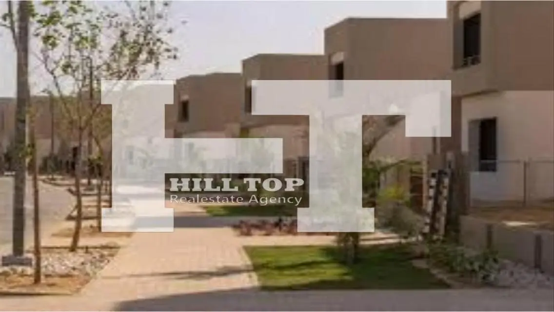 Family House For Sale At The Crown Palm Hills