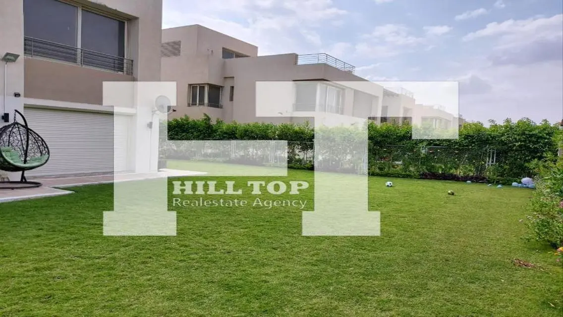 Family House For Sale At The Crown Palm Hills