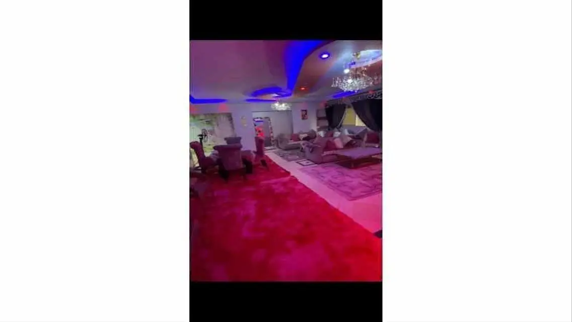 شقه للبيع في شارع مكه زهراء المعادي بحري صريح