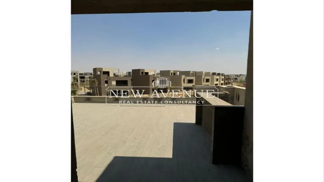 فيلا جاهزة للاستلام 3/4 تشطيب في ذا كراون