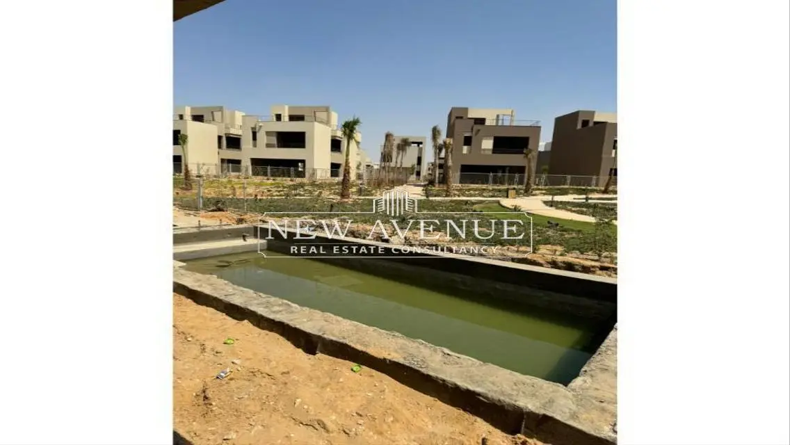 فيلا جاهزة للاستلام 3/4 تشطيب في ذا كراون