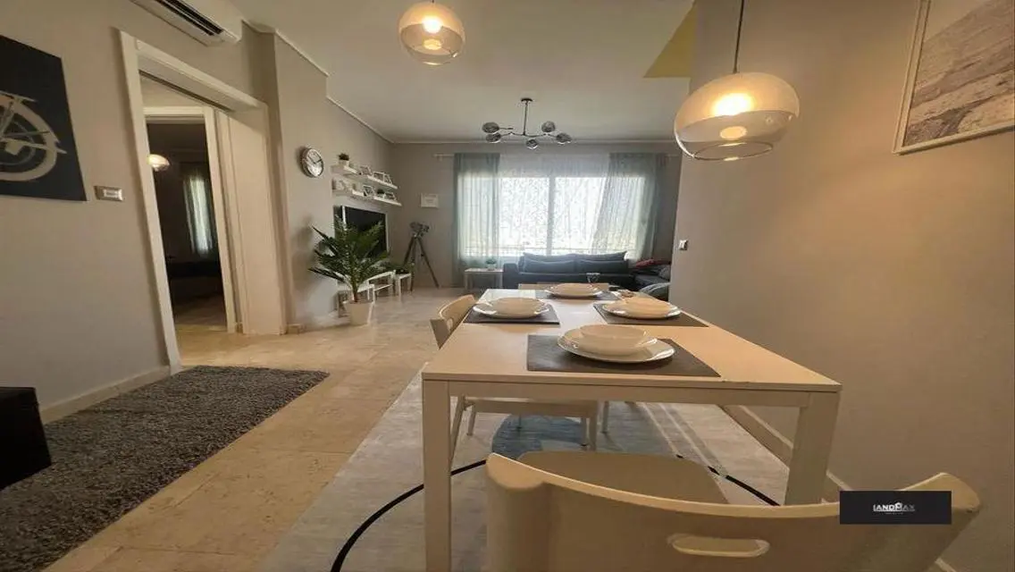 Rent Modern Studio in Palm Hills Village Gate