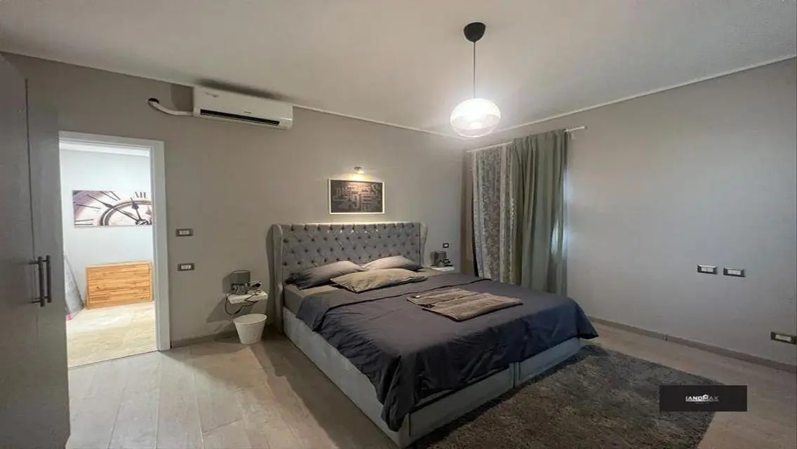 Rent Modern Studio in Palm Hills Village Gate