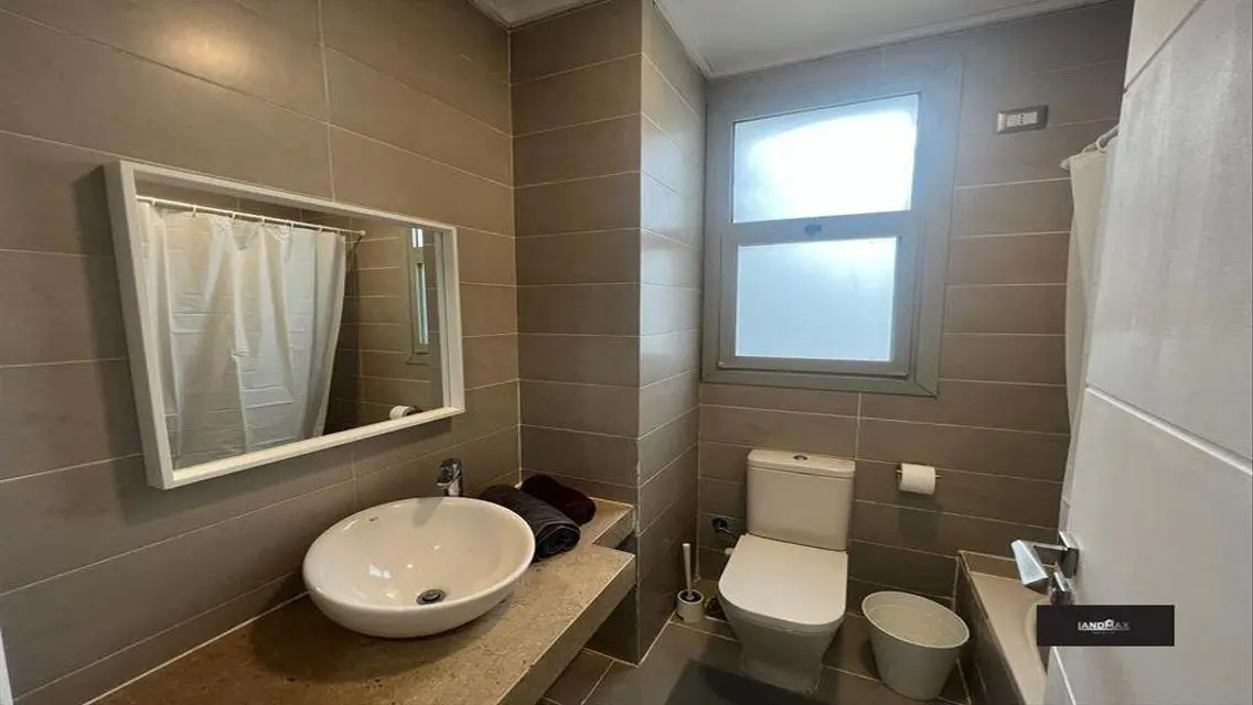 Rent Modern Studio in Palm Hills Village Gate