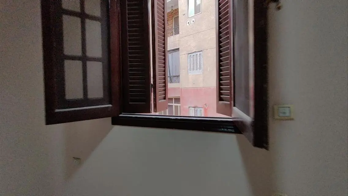شقة لقطة للبيع فى المعادى الجديدة تشطيب سوبر لوكس