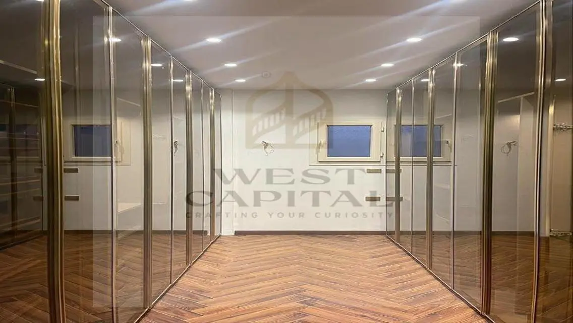Finished Apartment 200m  for sale in Beverly Hills