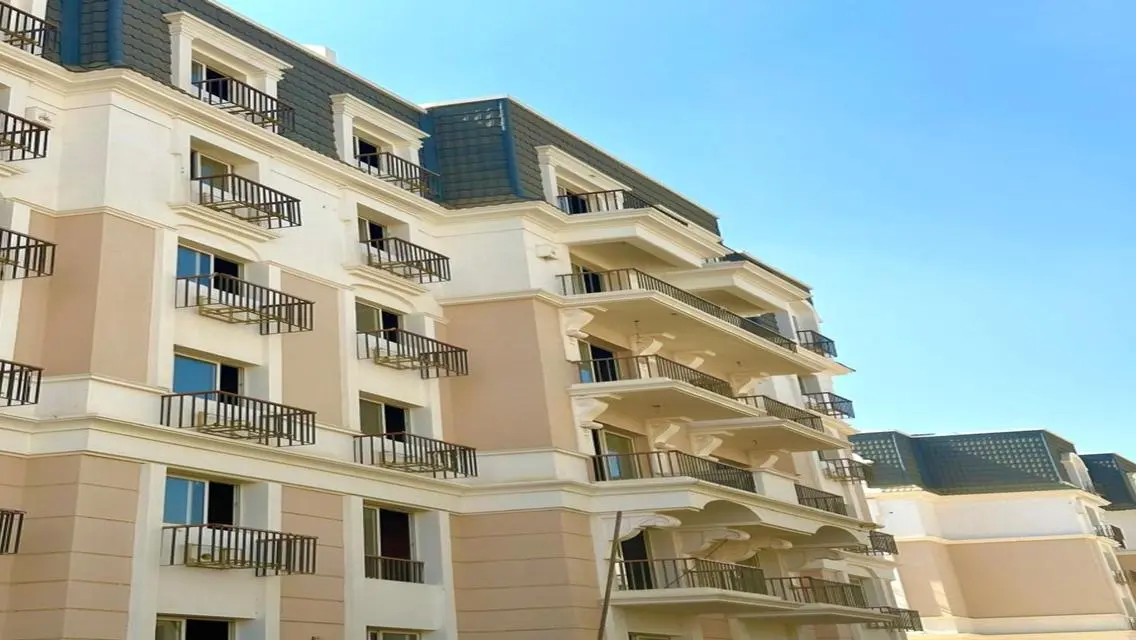 I Villa Garden corner for sale with largest garden