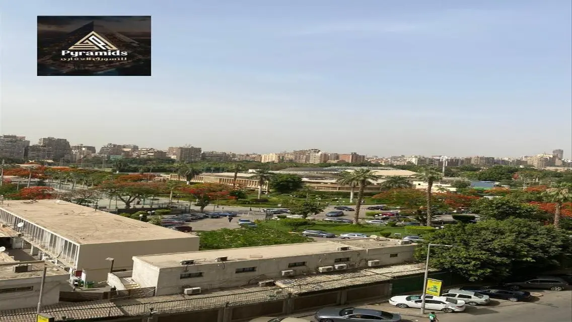 شقه للبيع في الدقي.        .