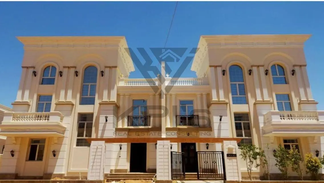 RTM Townhouse DP 10%-INST 12Y-Landscape+Water View