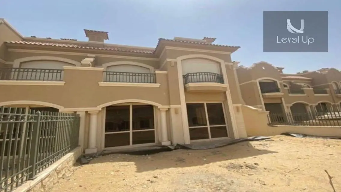 توين هاوس للبيع بسعرلقطة موقع مميز في الباتيو اورو