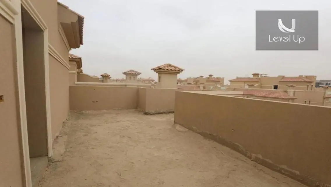 توين هاوس للبيع بسعرلقطة موقع مميز في الباتيو اورو