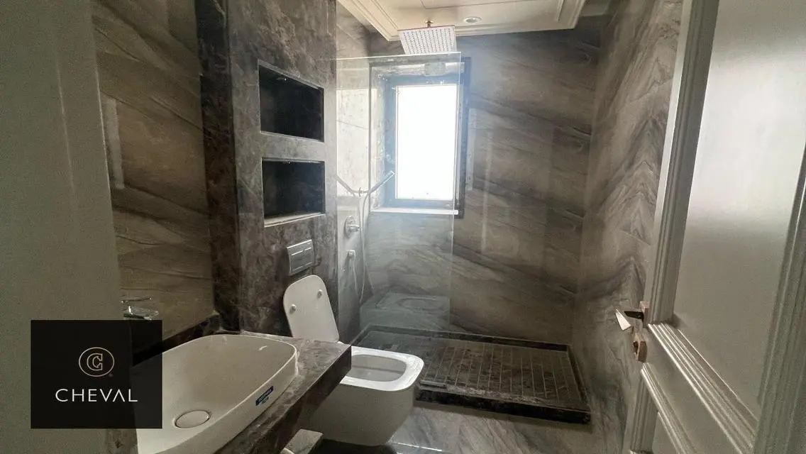 Apartment for rent in Lake View residence