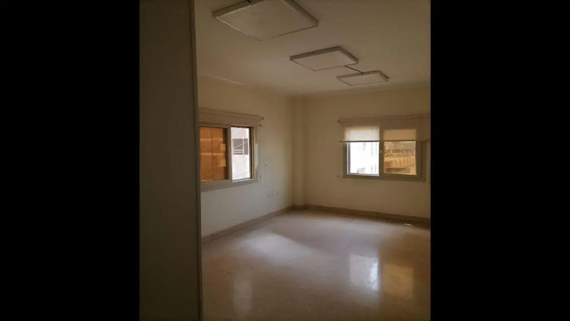 شقه للايجار اداري فى البنفسج عمارات