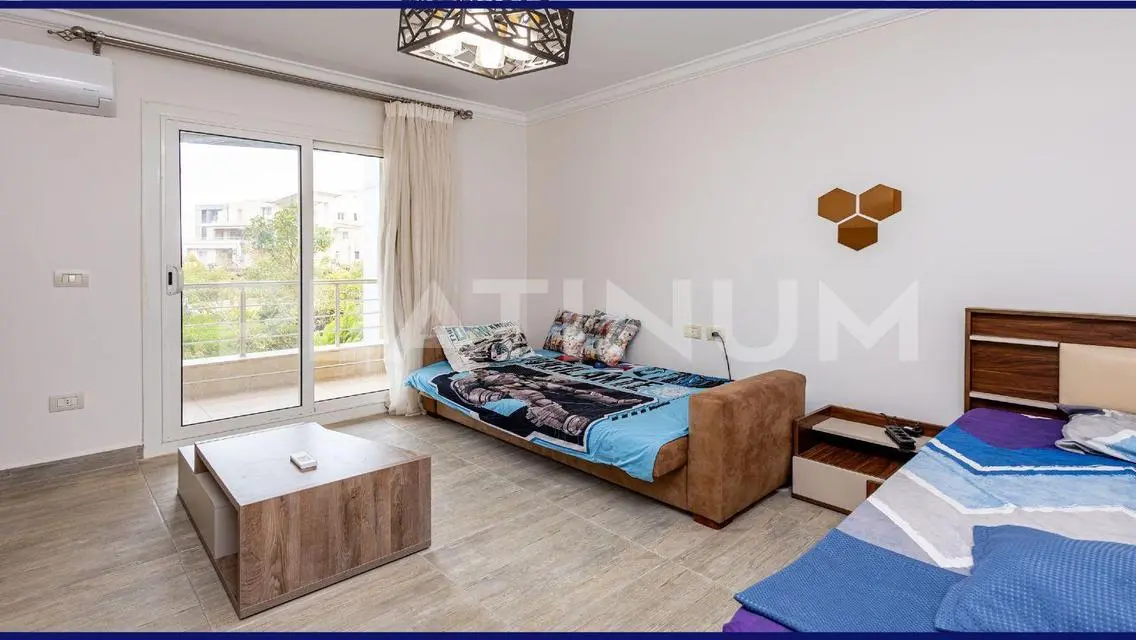 Luxurious Apartment in the Heart of the City, 220 sqm