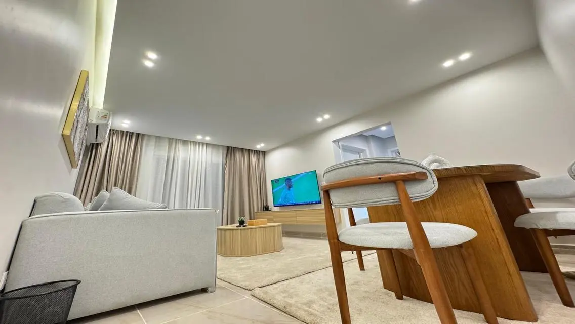 Cozy Fully Furnished Apartment Near T Services