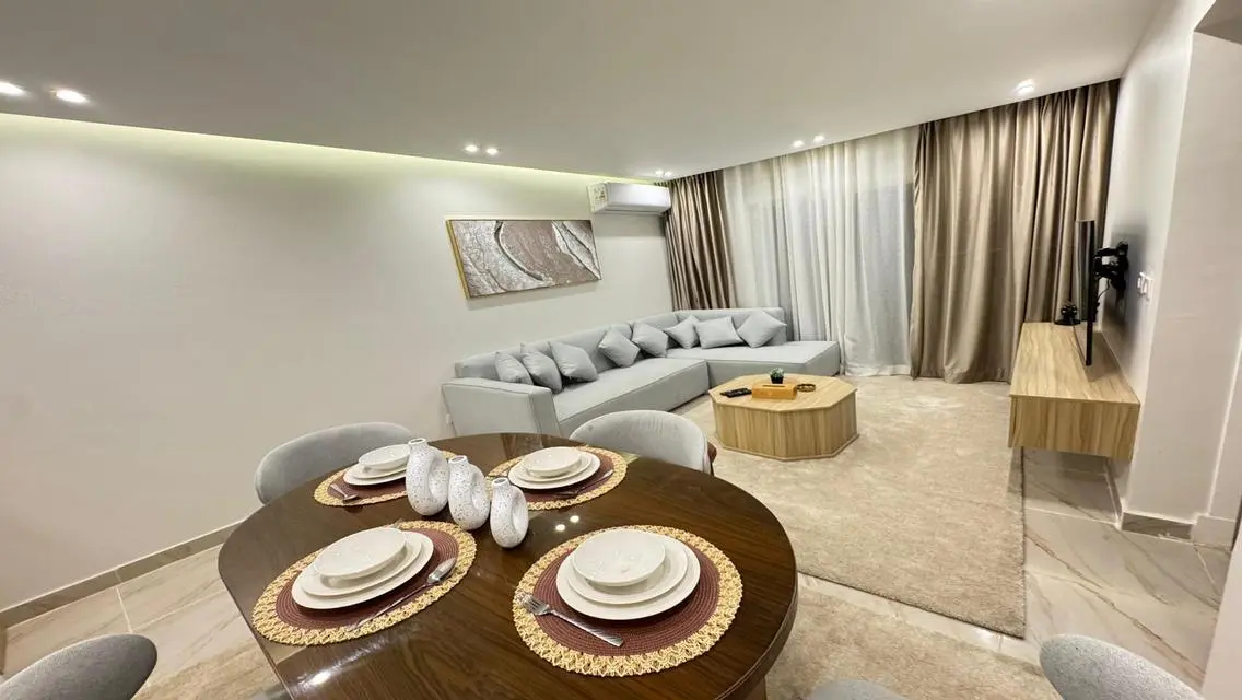 Cozy Fully Furnished Apartment Near T Services
