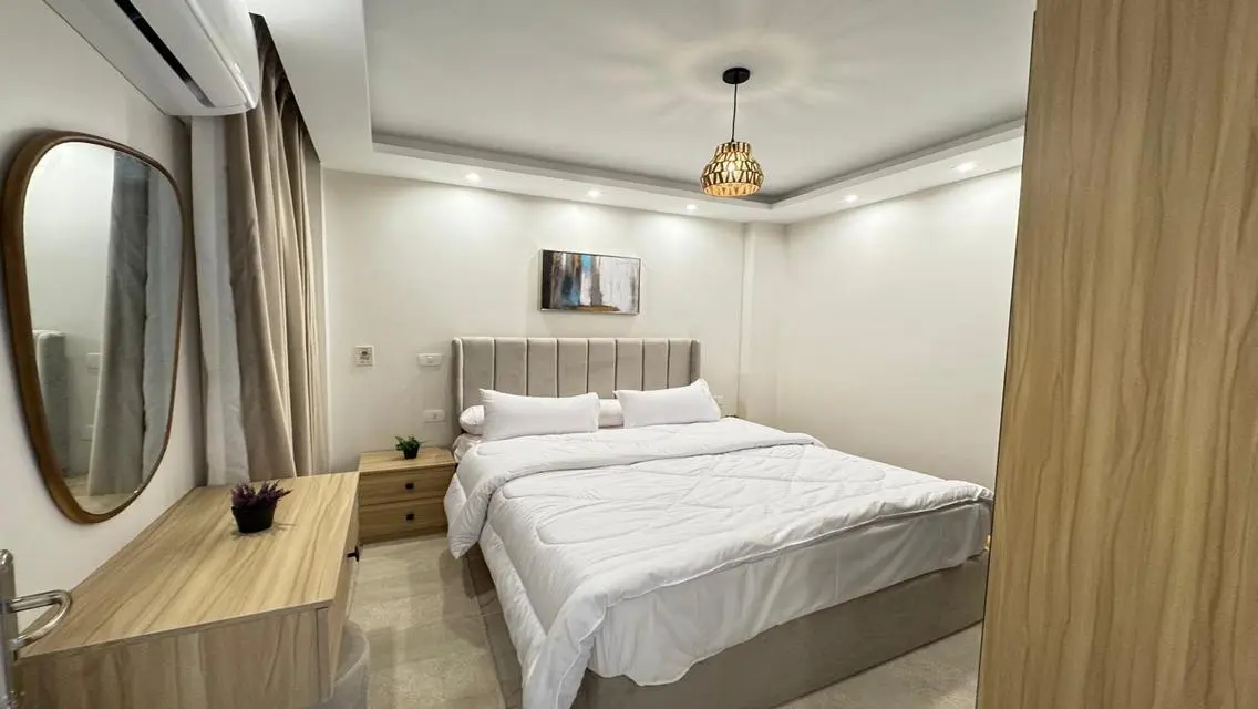 Cozy Fully Furnished Apartment Near T Services