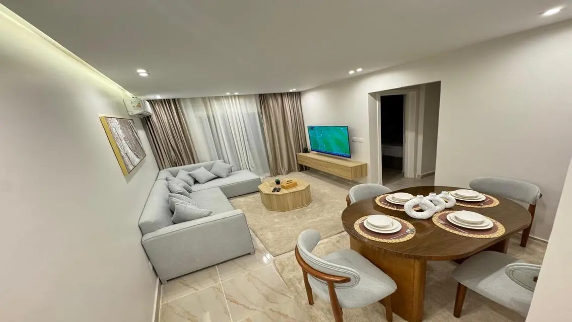 Cozy Fully Furnished Apartment Near T Services