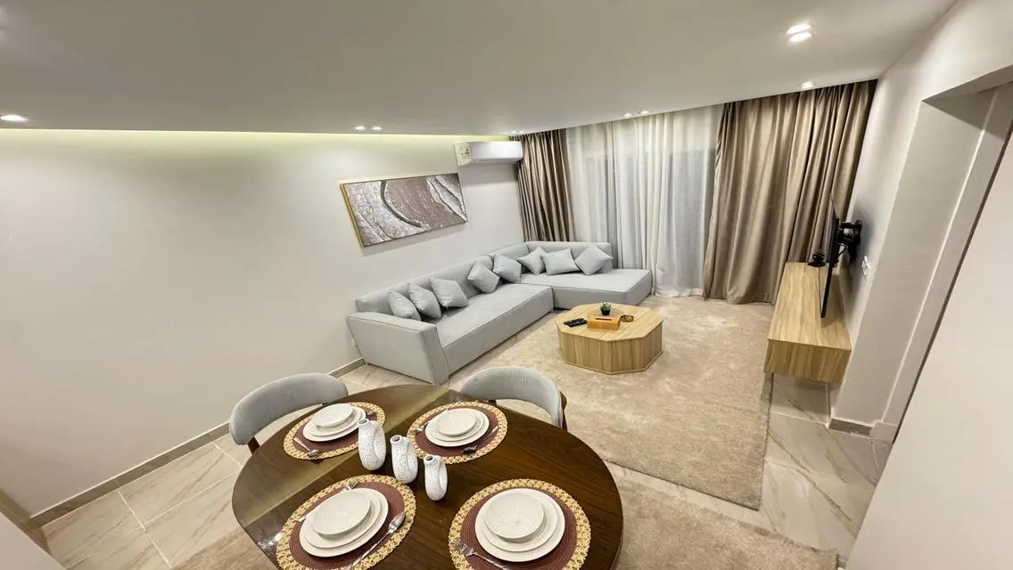 Cozy Fully Furnished Apartment Near T Services