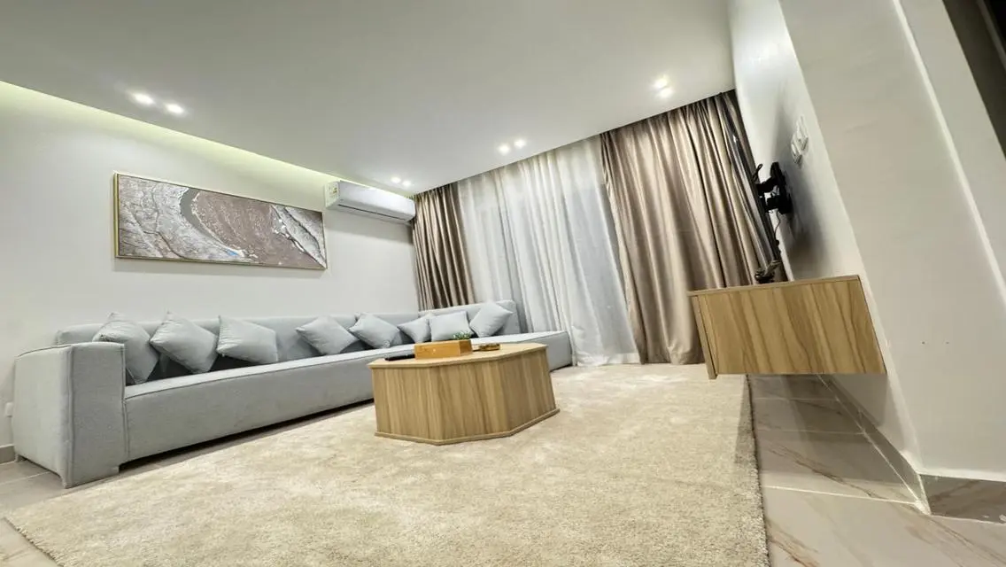 Cozy Fully Furnished Apartment Near T Services