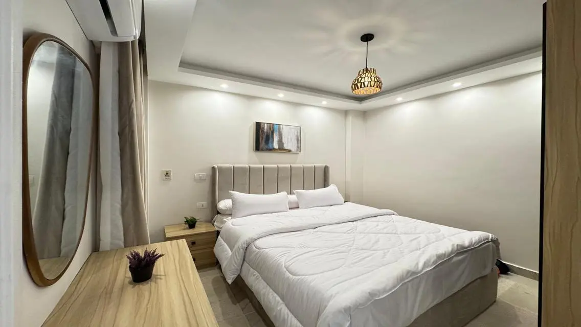 Cozy Fully Furnished Apartment Near T Services