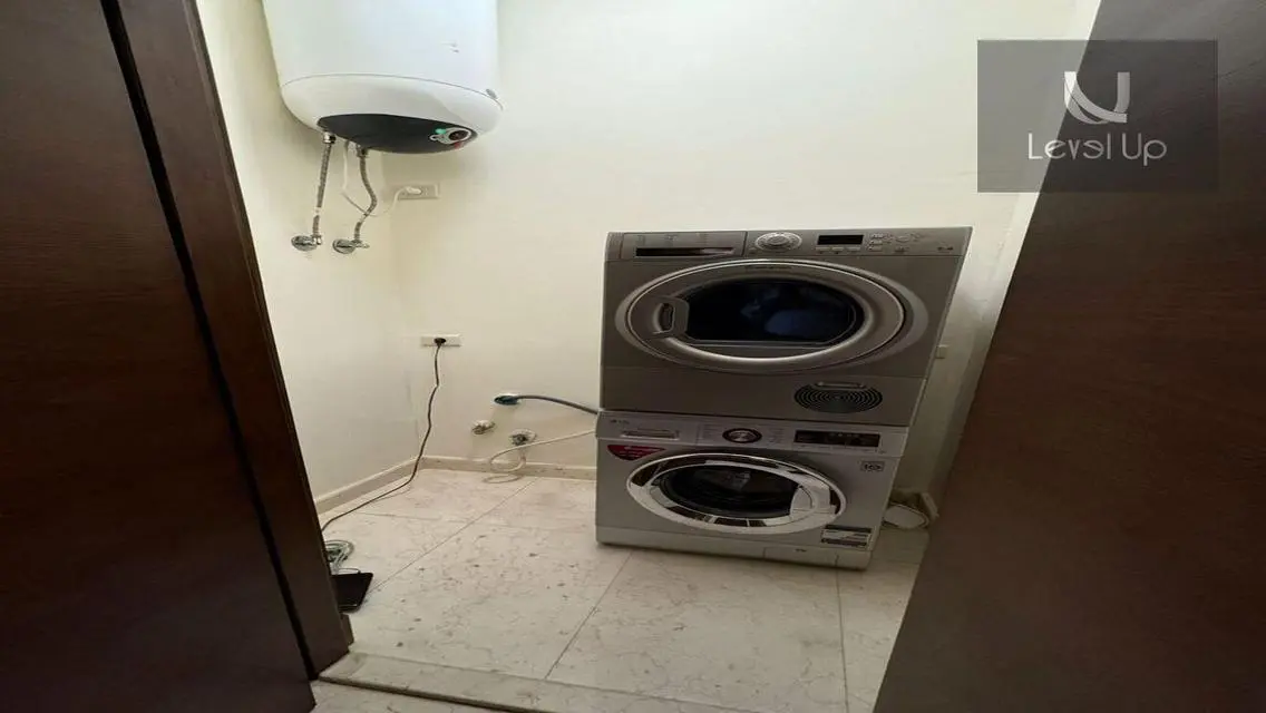 شقة لقطة للايجار بالمطبخ و الاجهزة في غرب الجولف