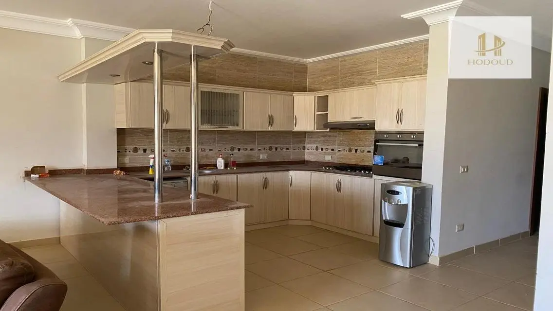 Luxury Property with 180 sqm - 6 Rooms - 10000000 EGP