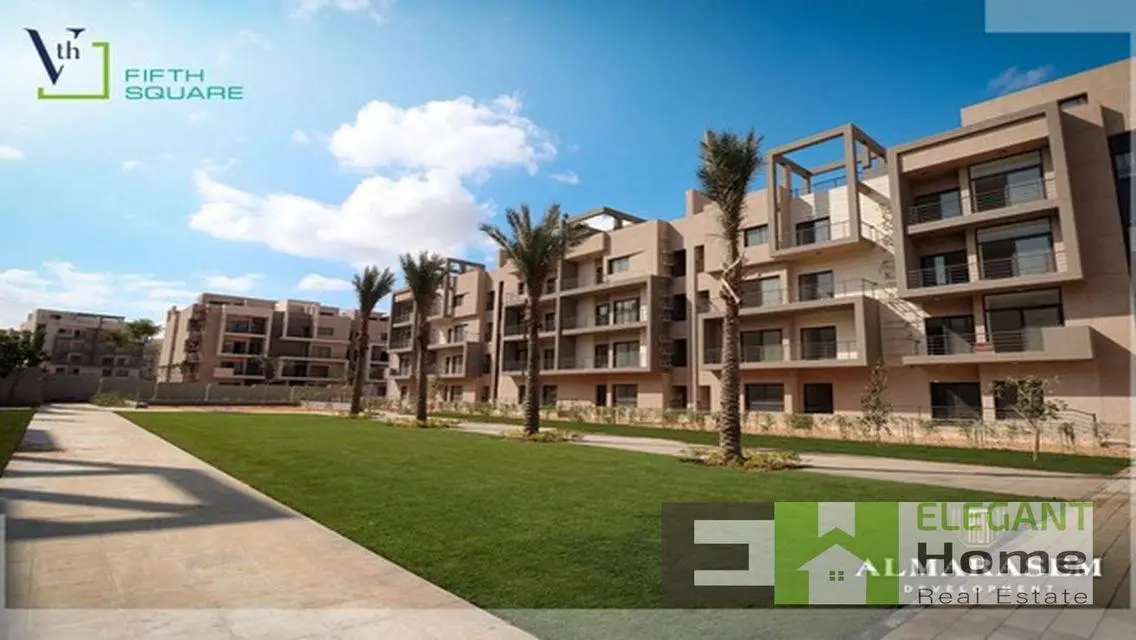 Luxury town house - best location in Fifth square