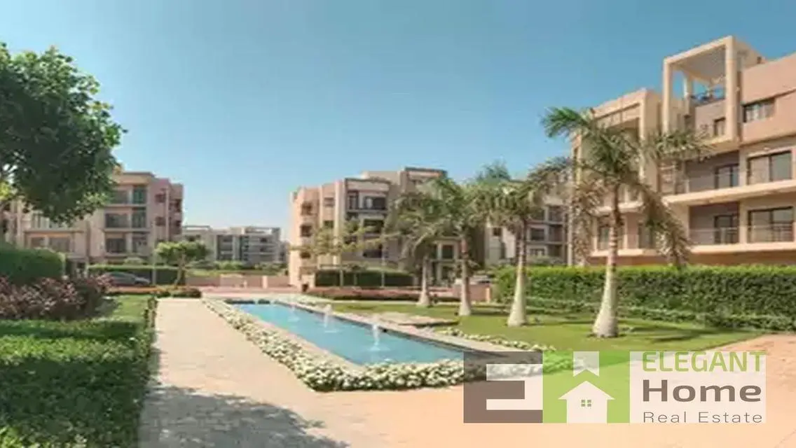 Luxury town house - best location in Fifth square