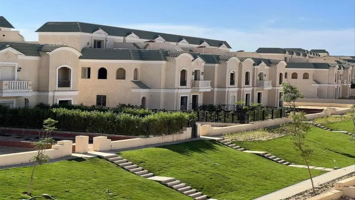 شقة جاهزة للسكن للبيع في لافينير من شركة صبور