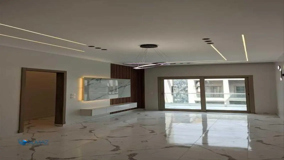 Apartment for sale in Galleria Moon Valley