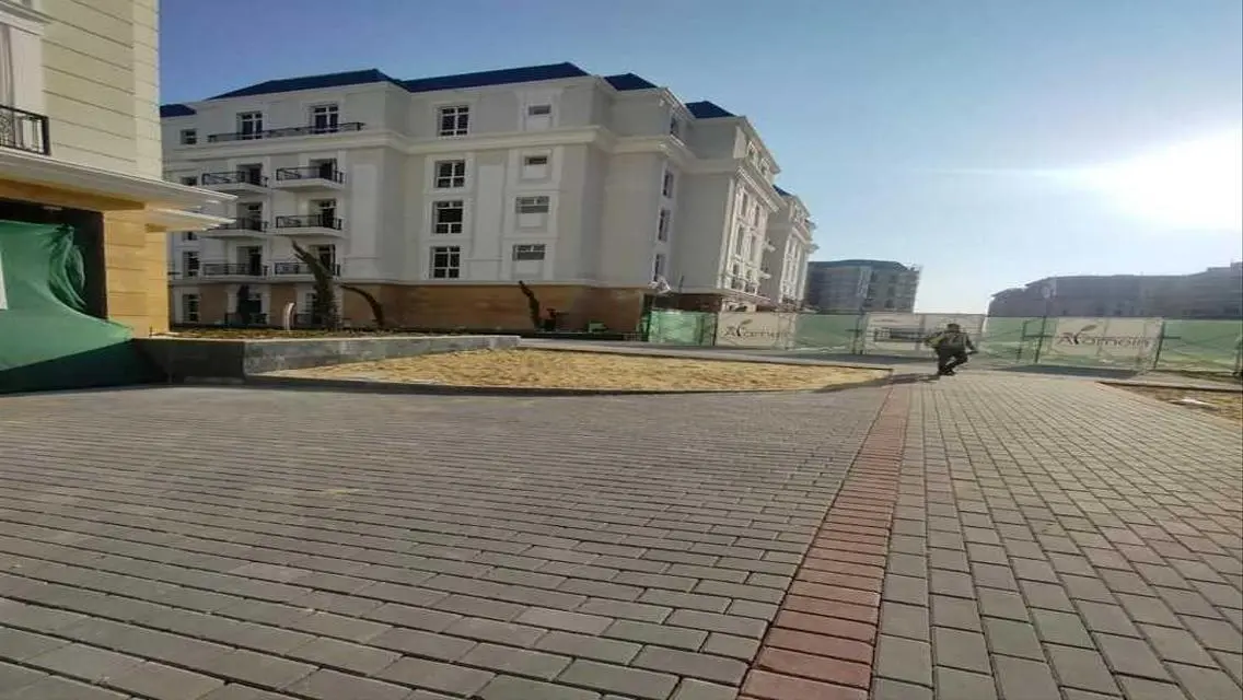 Stunning Villa Overlooking Lakes at Attractive Price