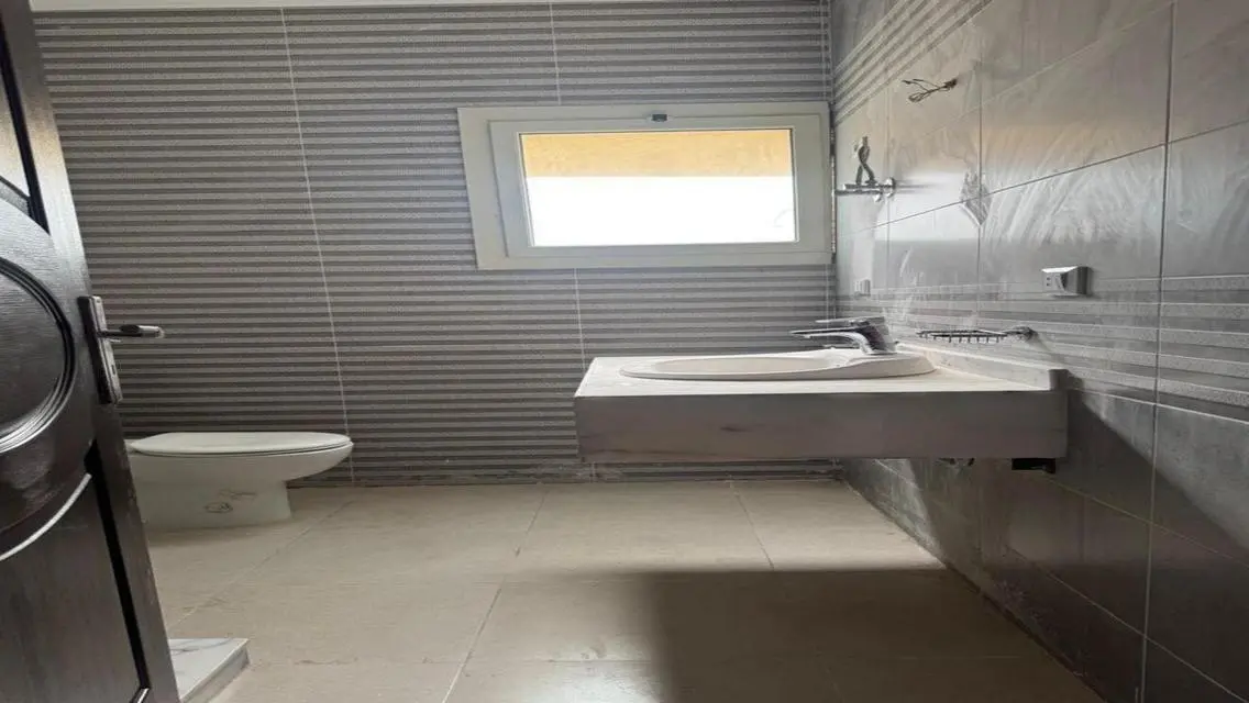 Standalone villa for Rent in Hyde Park compound