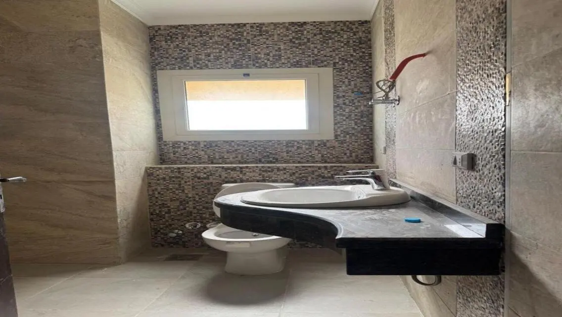Standalone villa for Rent in Hyde Park compound