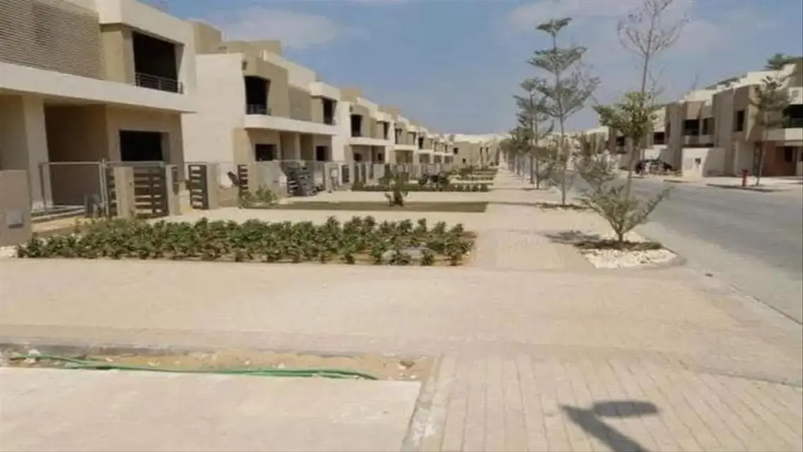 اخر فيلا فاخرة امتلك مع بالم هيلز قسط ع10س ف بامبو
