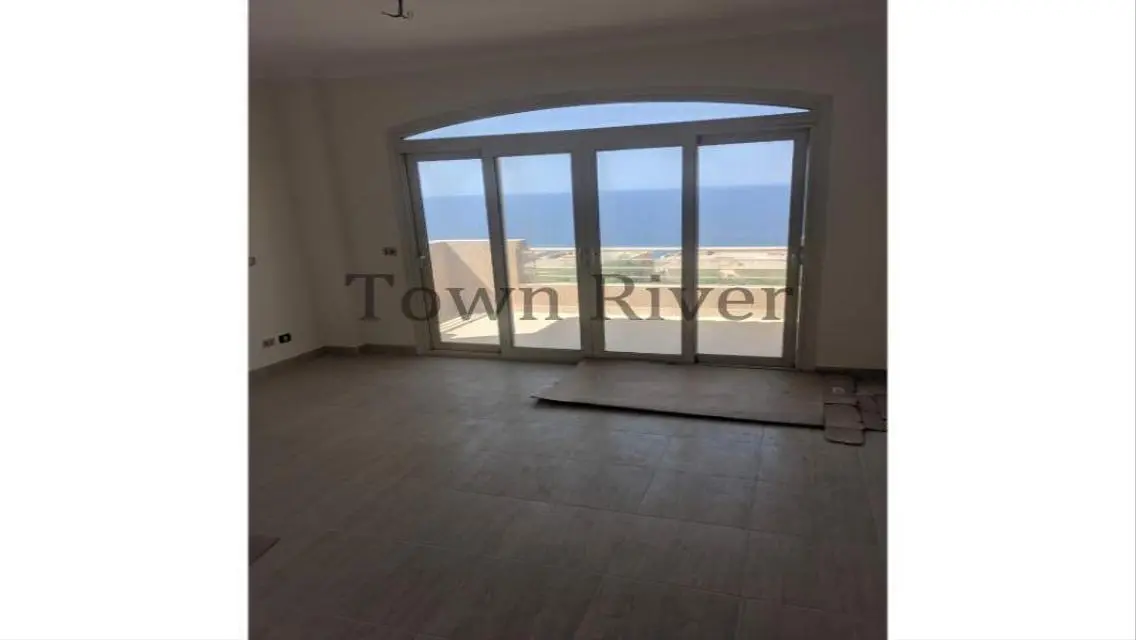 Twin house for sale in Telal Ain Sokhna