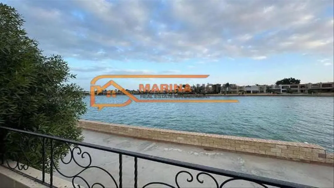 for sale vile in Marina 5 first row rocky lake