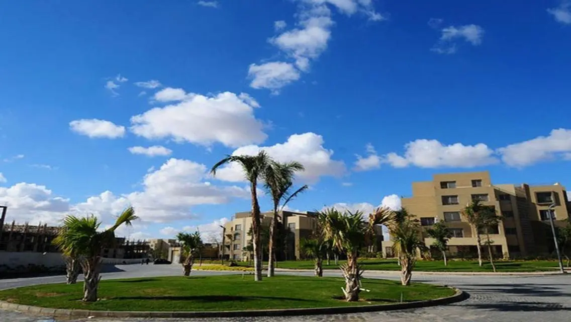 Prime located finished apartment in Palm Parks