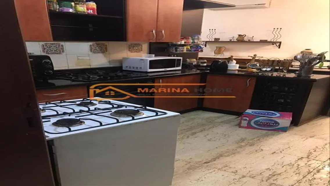 للبيع فيلا قى مارينا 1 معدلة اول صف بحر حمام سباحه