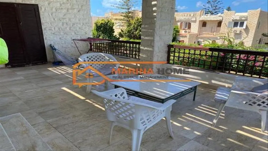 للبيع فيلا قى مارينا 1 معدلة اول صف بحر حمام سباحه
