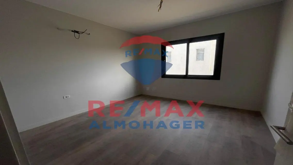 Luxury Apartment in O-West with Private Garden