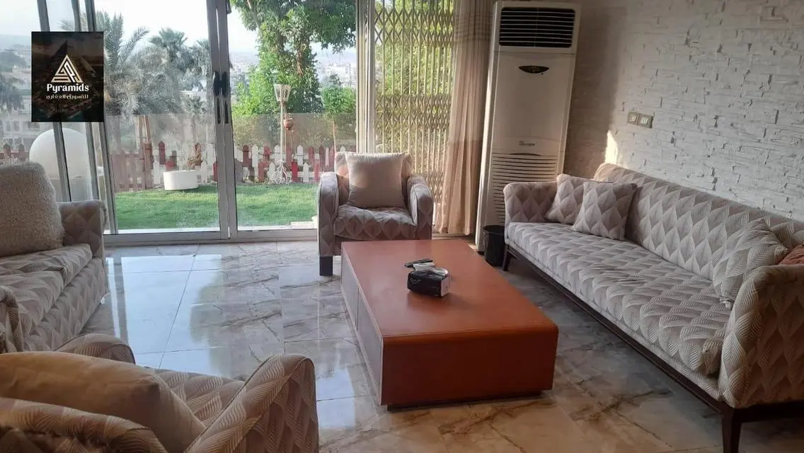 شقه مفروش ارضي بجاردن في الشيخ زايد