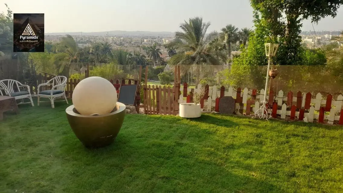 شقه مفروش ارضي بجاردن في الشيخ زايد