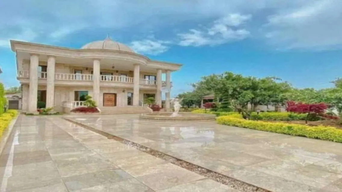 Villa with 250 sqm Garden in New Cairo 10Yrs Inst