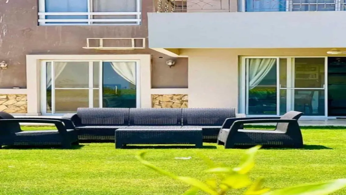 Villa with 250 sqm Garden in New Cairo 10Yrs Inst