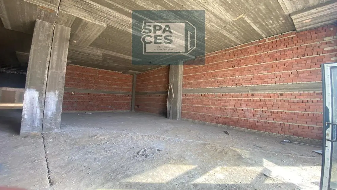 Shop for rent 200 m on 90th Street