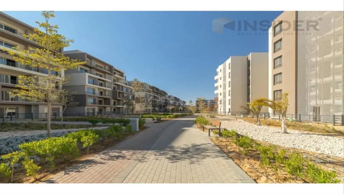 Luxury Apartment with Stunning View in Cleo Waters