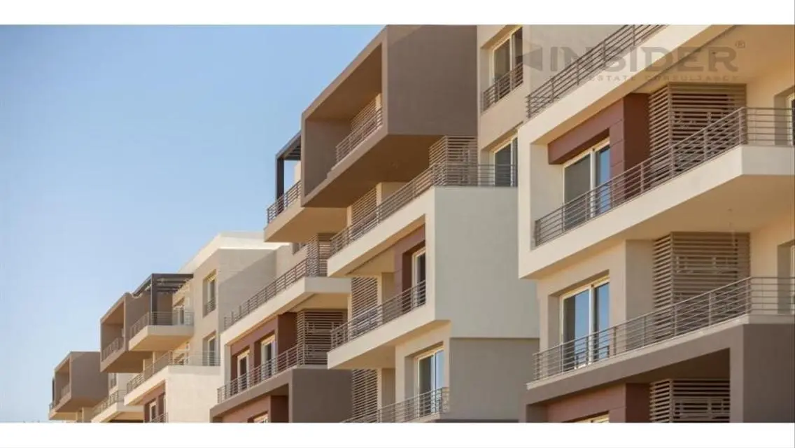 Luxury Apartment with Stunning View in Cleo Waters