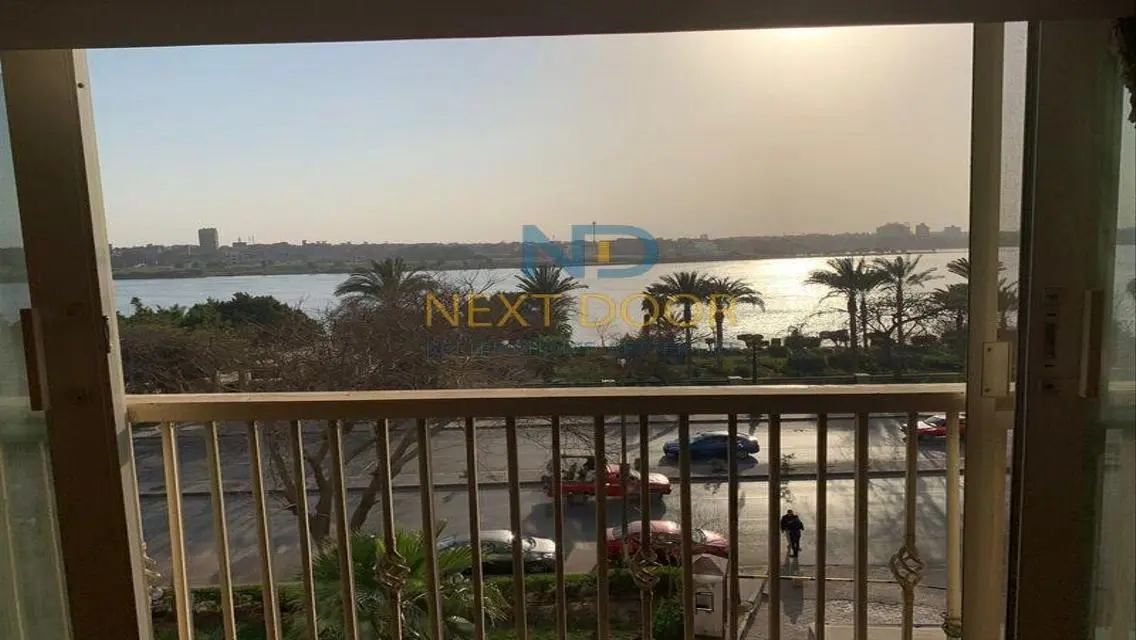 Apartment for Sale with Maid Room in a Quiet Area - 70000 EGP