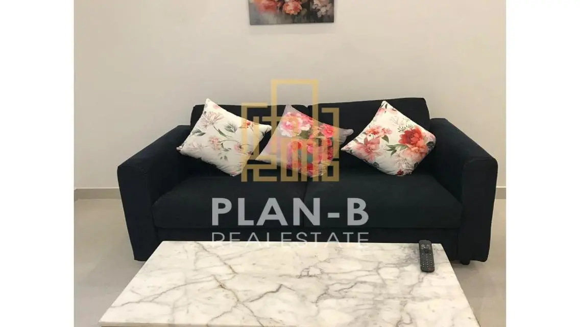 For rent ground floor apartment with garden